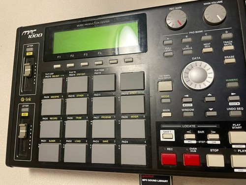 Akai mpc1000 black music - mpc1000,